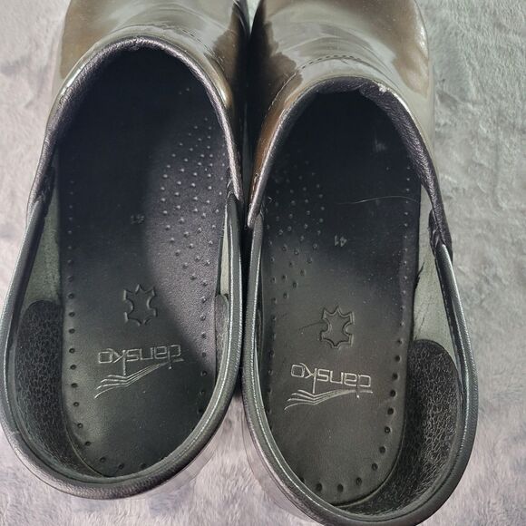 Dansko Clogs Women's Size 41 Nursing Shoes Metallic Brown‎ Bronze Leather - Picture 10 of 11